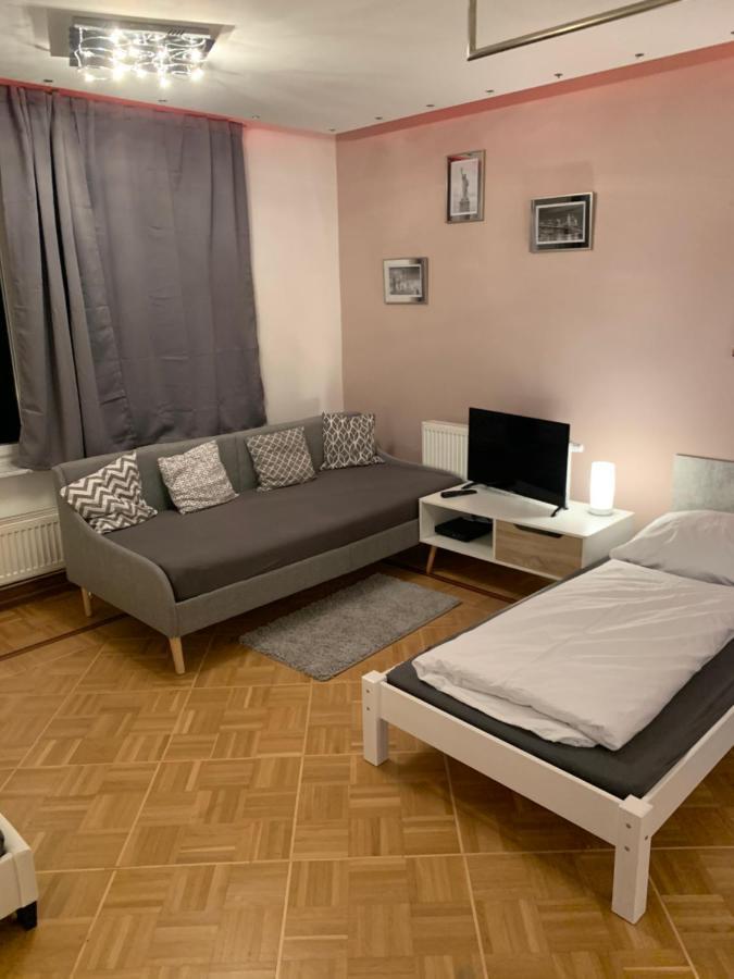Aschaffapartment 4 Schlafzimmer Bis 10 Personen Bei Aschaffenburg Mainaschaff Exterior foto