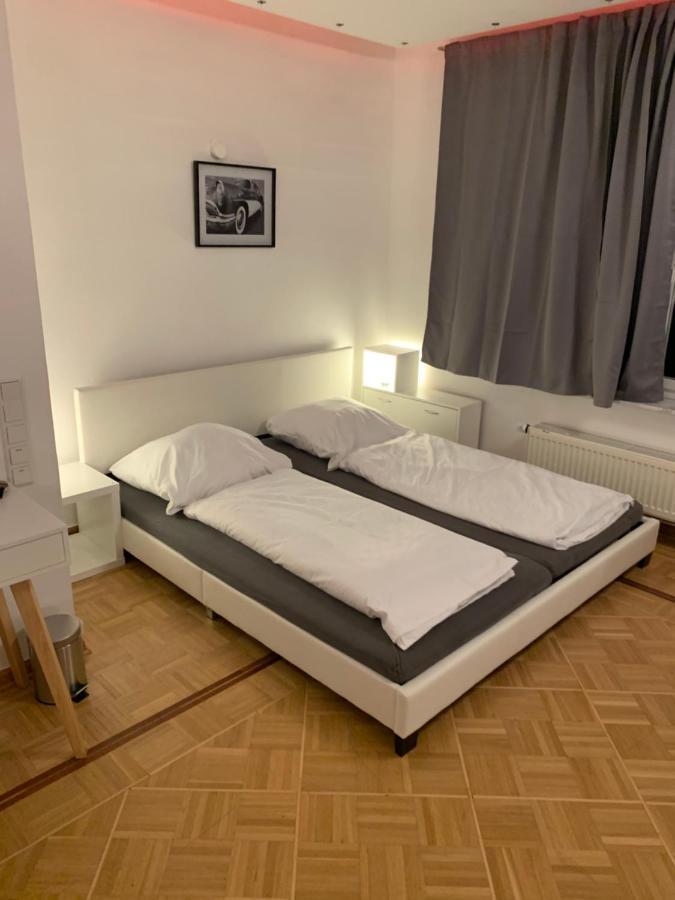 Aschaffapartment 4 Schlafzimmer Bis 10 Personen Bei Aschaffenburg Mainaschaff Exterior foto