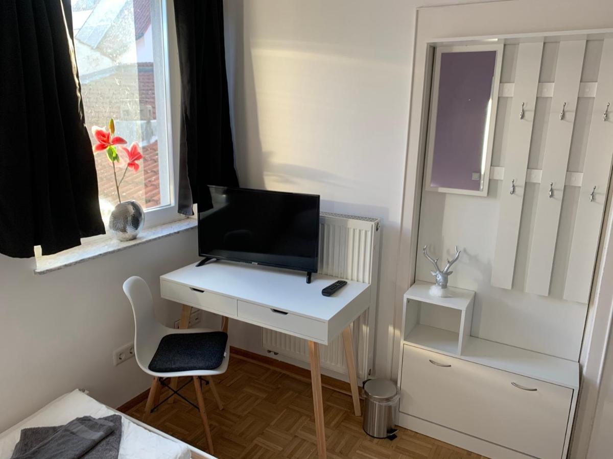 Aschaffapartment 4 Schlafzimmer Bis 10 Personen Bei Aschaffenburg Mainaschaff Exterior foto