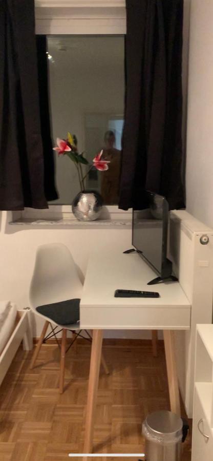 Aschaffapartment 4 Schlafzimmer Bis 10 Personen Bei Aschaffenburg Mainaschaff Exterior foto